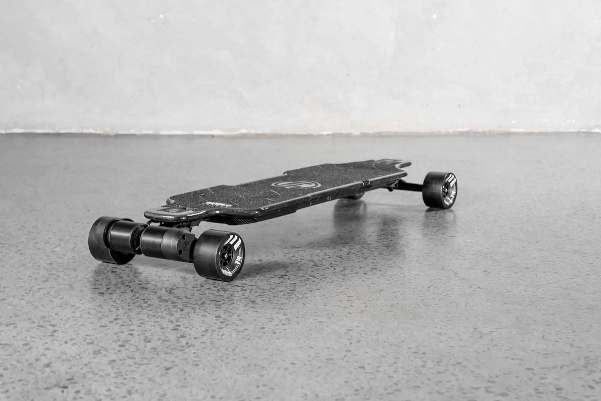 Evolve Diablo Carbon Electric Skateboard