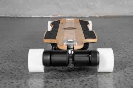 Evolve &quot;Diablo&quot; Bamboo Street Electric Skateboard