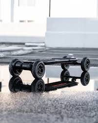 Evolve &quot;Diablo&quot; Carbon All Terrain Electric Skateboard